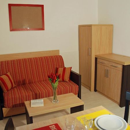 Residence Goelia Le Grand Bleu Le Barcares Bagian luar foto
