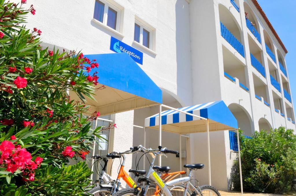 Residence Goelia Le Grand Bleu Le Barcares Bagian luar foto
