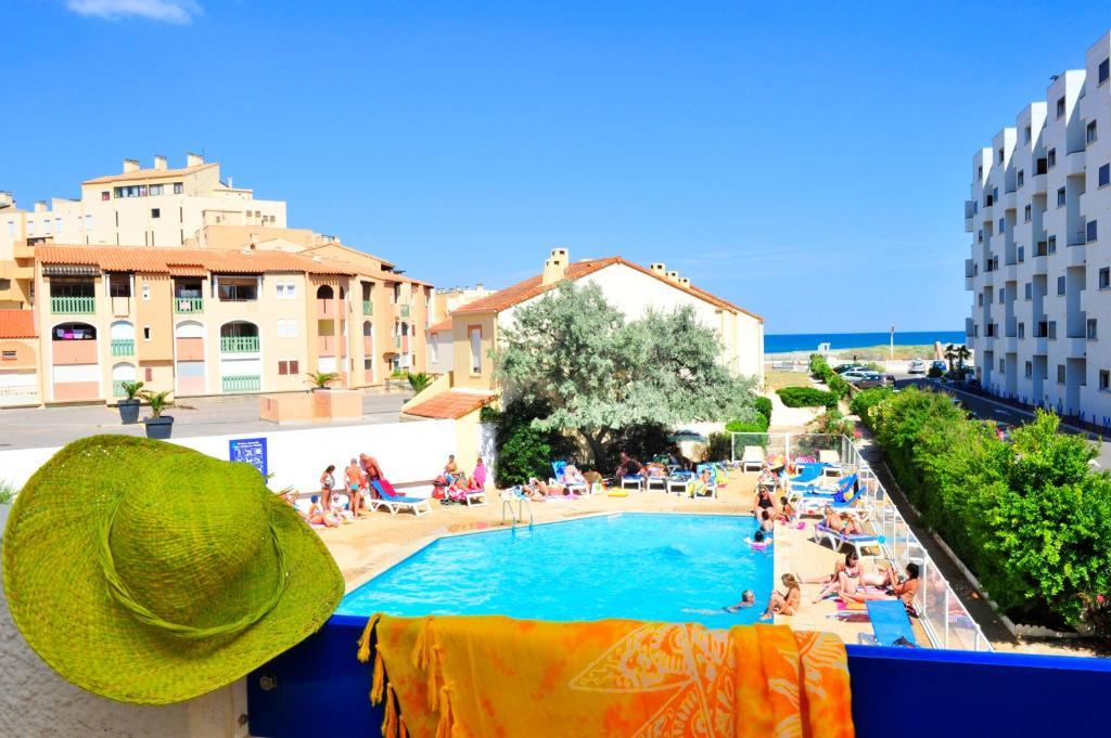 Residence Goelia Le Grand Bleu Le Barcares Bagian luar foto