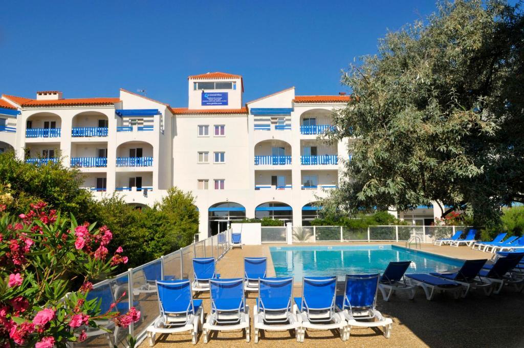 Residence Goelia Le Grand Bleu Le Barcares Bagian luar foto