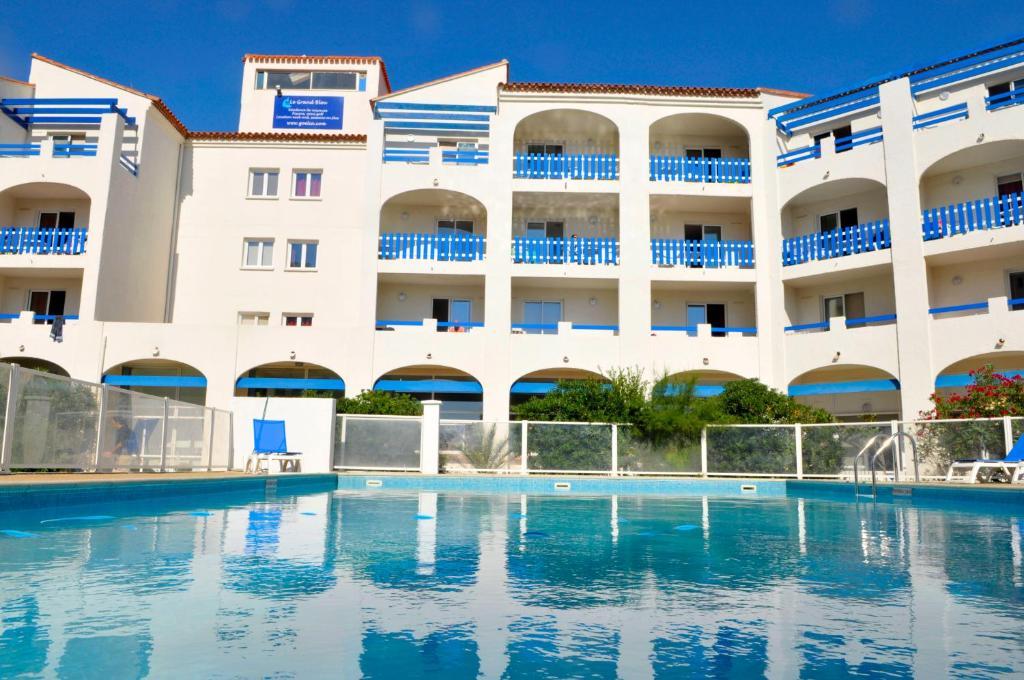 Residence Goelia Le Grand Bleu Le Barcares Bagian luar foto