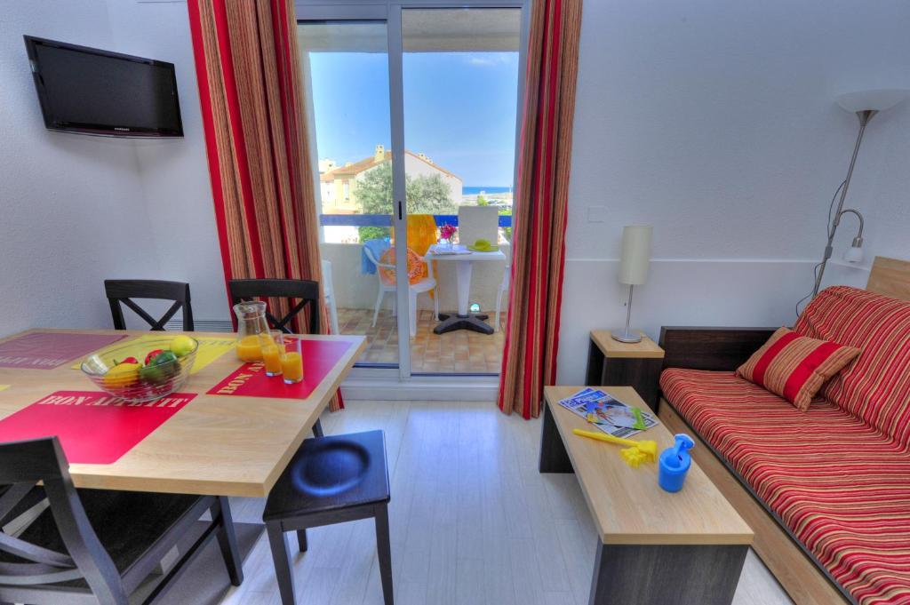 Residence Goelia Le Grand Bleu Le Barcares Bagian luar foto