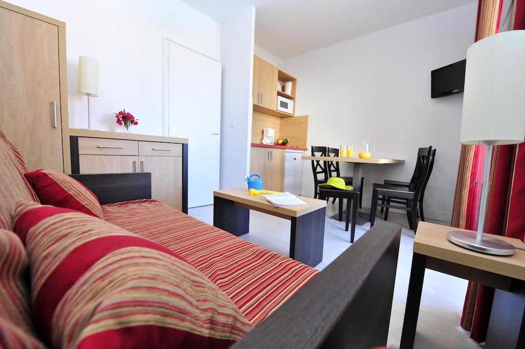 Residence Goelia Le Grand Bleu Le Barcares Ruang foto